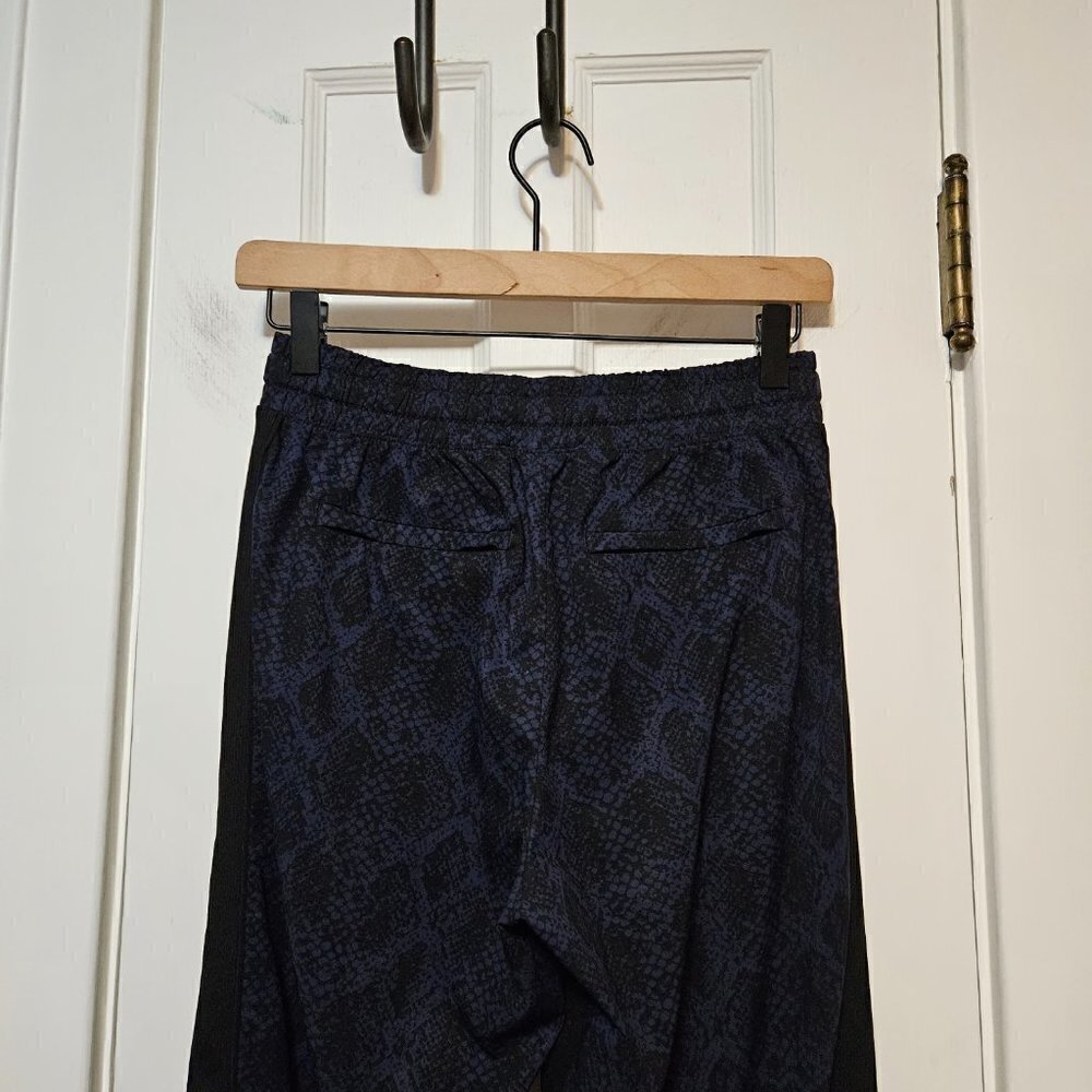 Athleta Printed Brooklyn Jogger Python - image 5